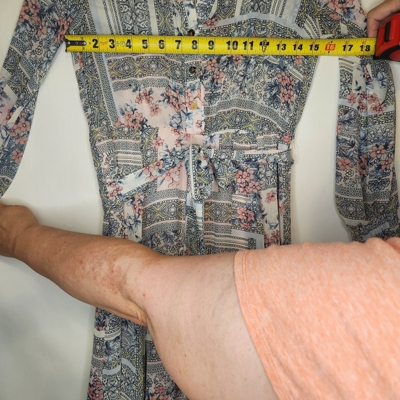 Stella & Ivy Floral Maxi Dress Size 4 Light Blue and Pink Flower - Picture 6 of 9